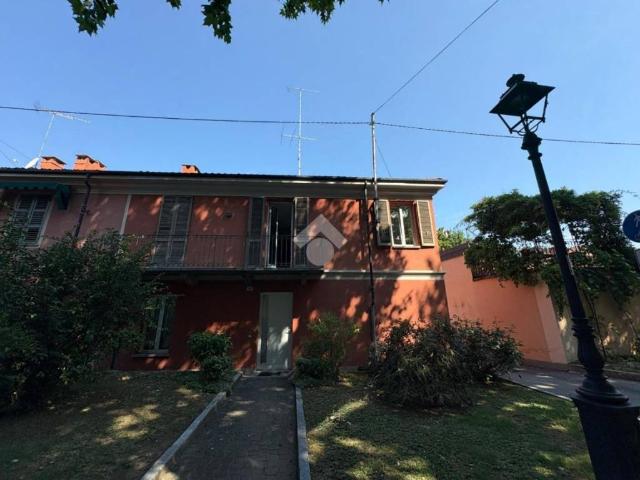 Casa indipendente in affitto a Revello CN