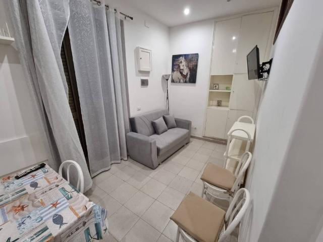 Casa indipendente in affitto a Riposto CT