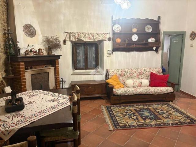 Casa indipendente in affitto a Tagliacozzo AQ