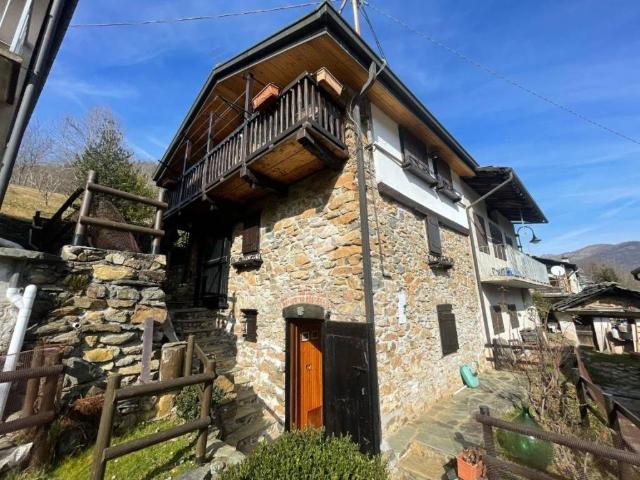 Casa indipendente in affitto a Traves TO