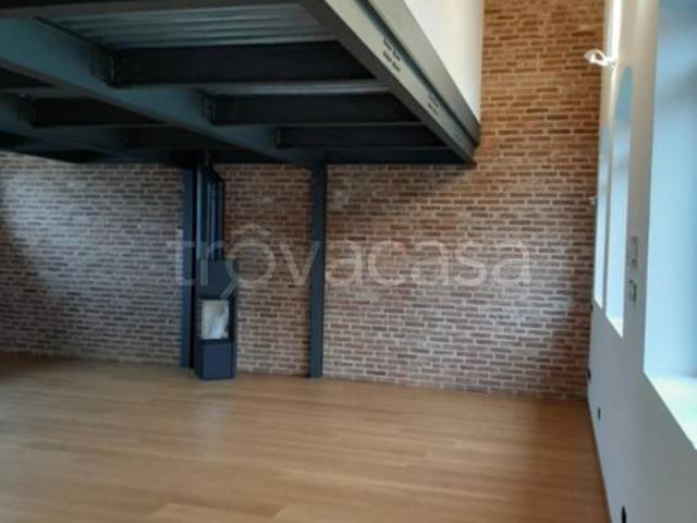 Casa Indipendente in affitto a Trivolzio via Don Mario Gandolfi, parquet TrovaCasa