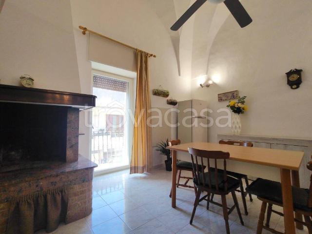 Casa Indipendente in affitto a Tuglie via Vittorio Veneto, 296, arredato, terrazzo, caminetto TrovaCasa