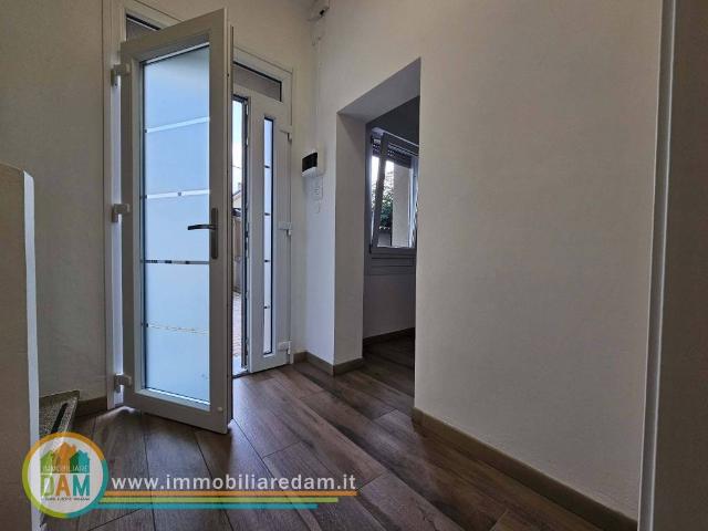Casa Indipendente in affitto a Vicenza via Pellegrino Matteucci, 6, non arredato/vuoto, giardino privato, box TrovaCasa
