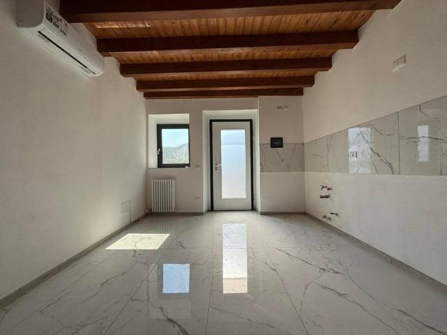 Casa indipendente in affitto a Zevio VR