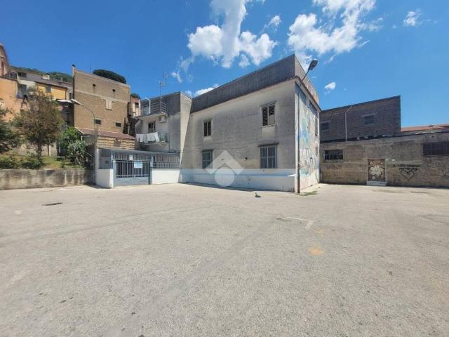 Casa Indipendente in affitto ad Airola piazza caduti di nassiriya, 10, non arredato/vuoto, giardino privato, box TrovaCasa