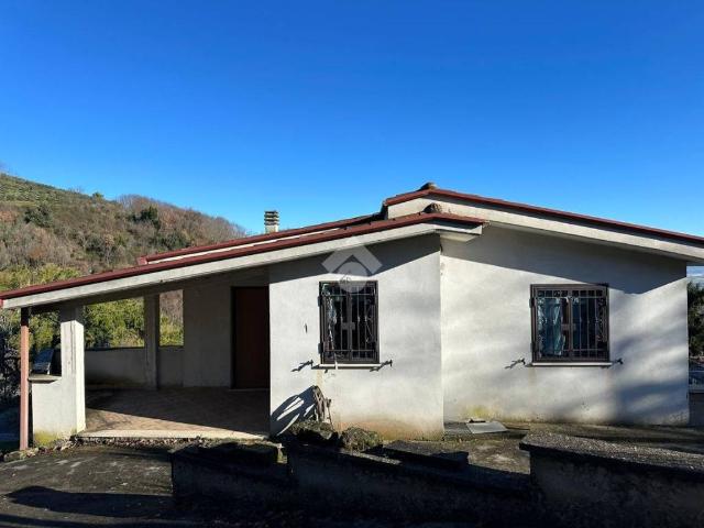 Casa Indipendente in affitto ad Artena via Casal Di Mondo, 54, non arredato/vuoto, giardino privato, doppi vetri TrovaCasa