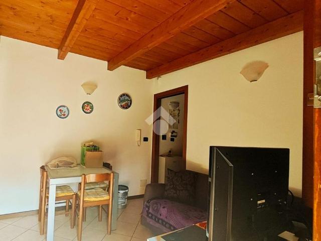 Casa indipendente in affitto