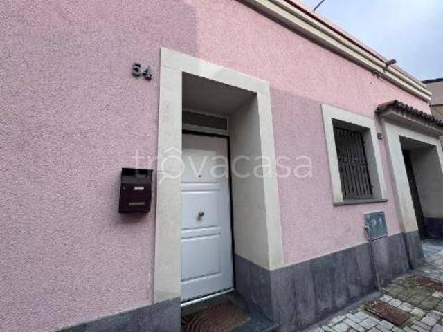 Casa Indipendente in in affitto da privato a Belpasso via Quattordicesima Traversa, 54, box, da privato, lavatrice TrovaCasa