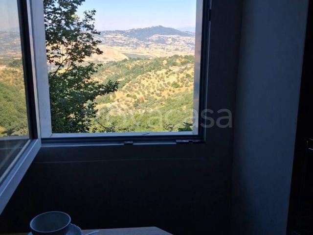 Casa Indipendente in in affitto da privato a Carife via Roma, 4, da privato, vista panoramica, caminetto TrovaCasa
