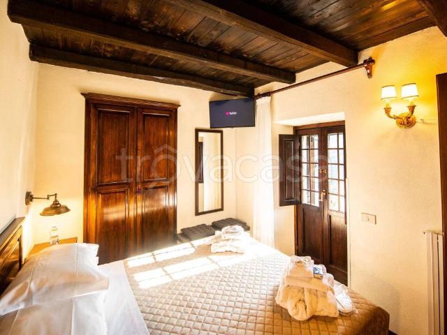 Casa Indipendente in in affitto da privato a Castelvecchio Calvisio via della Colombaia, 3, da privato, caminetto, lavatrice TrovaCasa