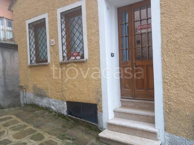 Casa Indipendente in in affitto da privato a Castelsaraceno via Planula, 9, da privato, riscaldamento autonomo, lavatrice TrovaCasa