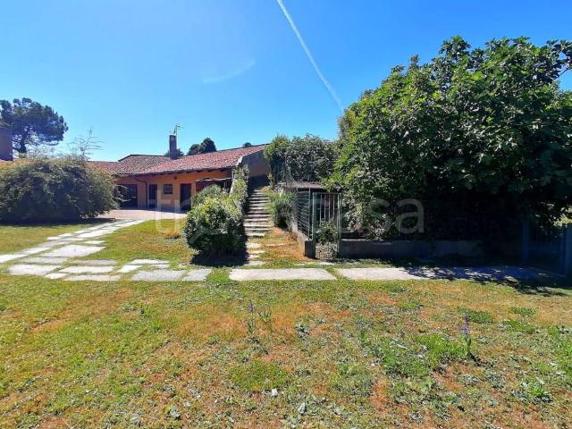 Casa Indipendente in in affitto da privato a Chieri via Podio, giardino, posto auto, da privato TrovaCasa