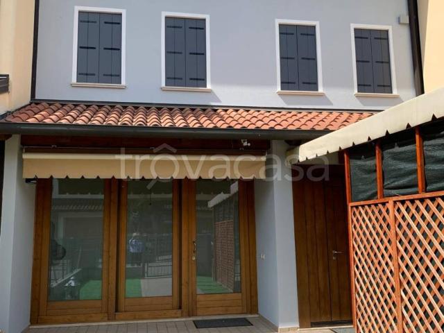 Casa Indipendente in in affitto da privato a Este via Luigi Manfredini, 15C, box, da privato, riscaldamento autonomo TrovaCasa