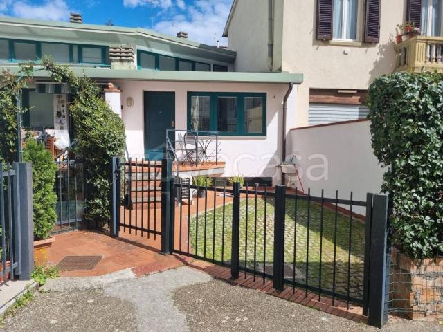 Casa Indipendente in in affitto da privato a Firenze via del Palazzo Bruciato, 18, posto auto, da privato, vicino alla stazione ferroviaria TrovaCasa