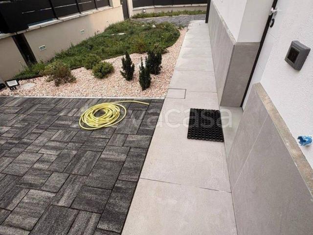 Casa Indipendente in in affitto da privato a Formigine via Ezio Gibellini, 14, giardino, posto auto, box TrovaCasa