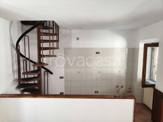 Casa Indipendente in in affitto da privato a Gemonio via Cesare Battisti, 2, arredato, da privato, lavanderia TrovaCasa