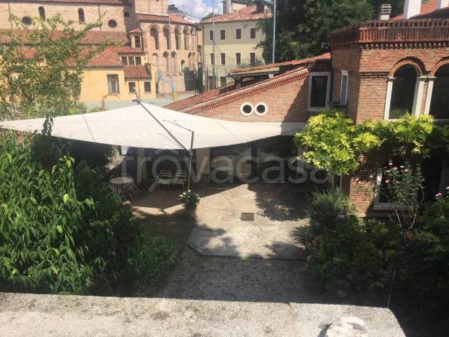 Casa Indipendente in in affitto da privato a Padova via Aristide Gabelli, giardino privato, posto auto, da privato TrovaCasa