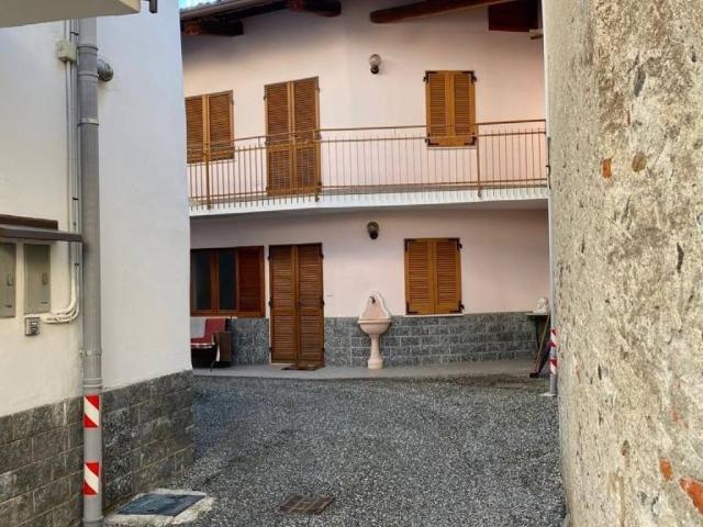 Casa Indipendente in in affitto da privato a Pavone Canavese via Piazzo, 4, posto auto, da privato, studio TrovaCasa