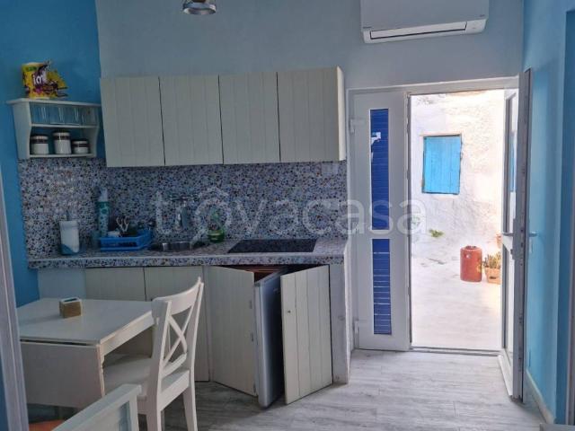 Casa Indipendente in in affitto da privato a Ponza via Sopra Giancos, snc, da privato, angolo cottura TrovaCasa