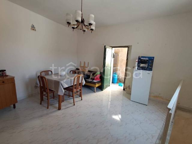 Casa Indipendente in in affitto da privato a Stella Cilento via Camillo Benso di Cavour, da privato, ristrutturato, ripostiglio TrovaCasa