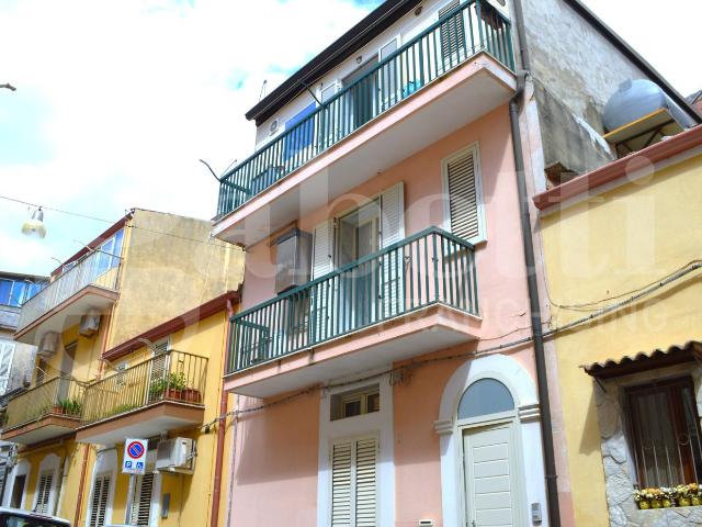 Casa indipendente ristrutturata a Ragusa