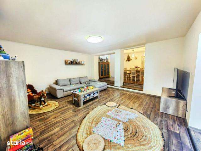 Casa Inedita, 300 mp utili, P+M, 5 bai, 6 dormitoare, 1975 mp teren