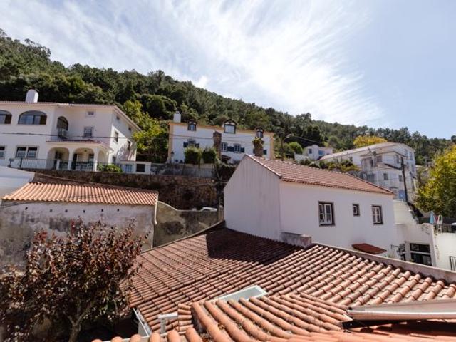 Casa Isolada de 3 + 1 Quartos à Venda em Eugaria, Colares 396m² Colares