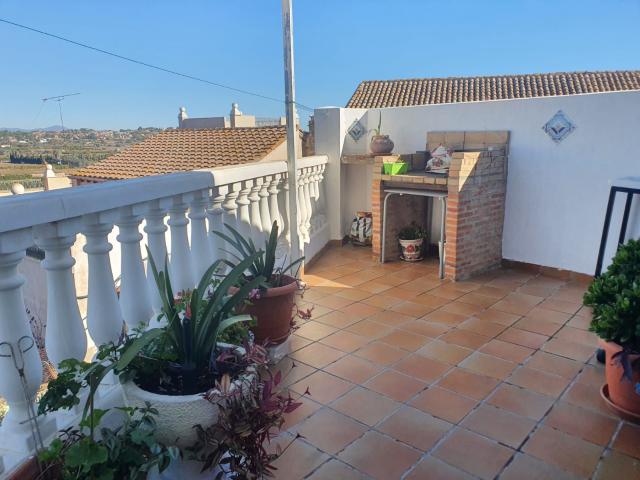 CASA JUNTO AL RÍO