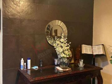 Casa Jardines de Anahuac, con excelentes acabados lista para habitar, zona semi privada, Parque en contraesquina