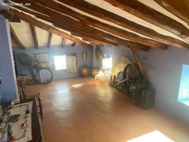 Casa luminosa y lista para entrar a vivir en Torre Los Negros