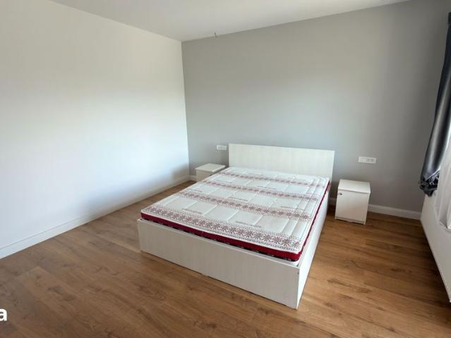 Casa lux 4 camere zona Gușterița