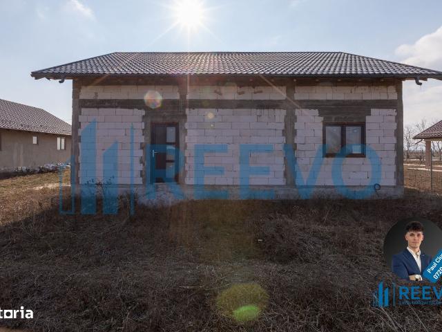 Casa la roșu, Letea Veche, Sat Siretu