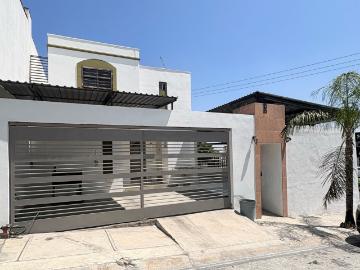 Casa Las Lomas Sector Jardines