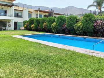 Casa lista para habitar en exclusiva urbanizacin de la molina