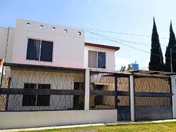 Casa llena de luz, rodeada de tranquilidad y con el espacio perfecto para vivir Felizmente