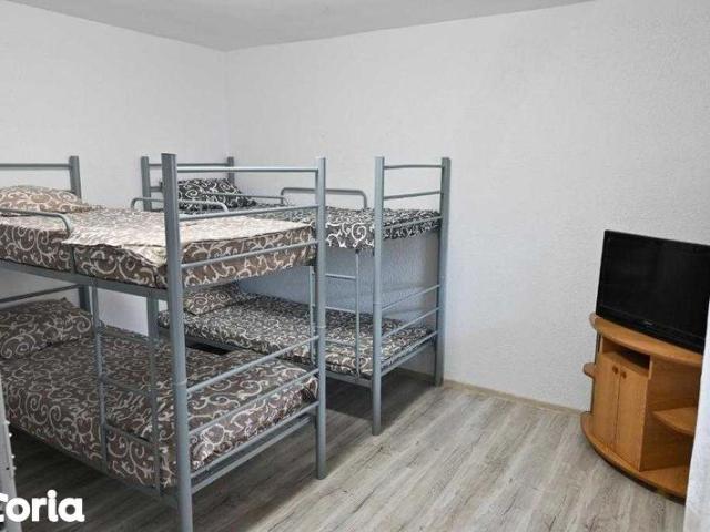 Casa, locuinte de inchiriat pentru muncitori si familii asiatici