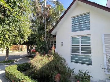 CASA LOMAS DE CIRCUNVALACIÓN