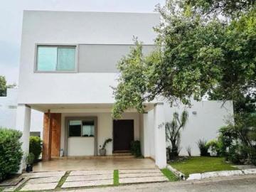 Casa Los Encinos