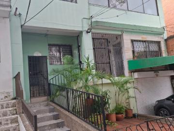 Casa Lote En Venta En Medellin En Floresta V377695