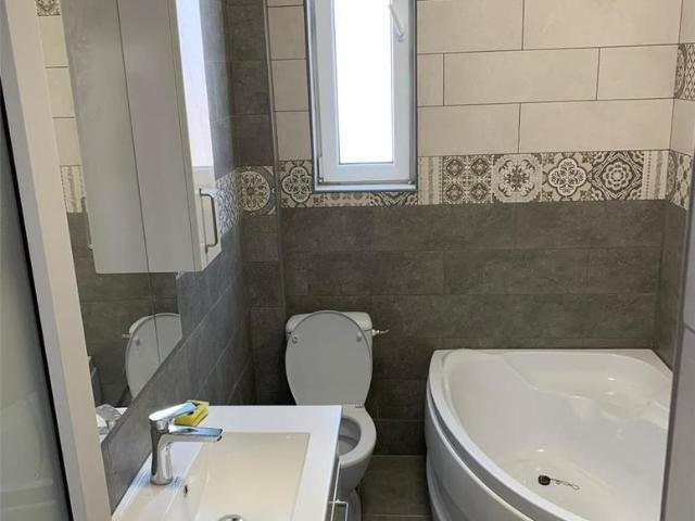 Casa P+1 compusa 9 camere zona Vasile Lascar, Mihai Eminescu