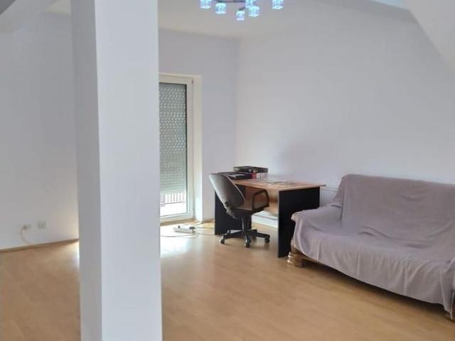 Casa P + Et + Mansarda | 6 camere | 3 bai | Garaj | parcare | 240 mp