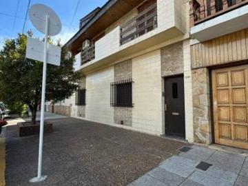 CASA PARA 2 FAMILIAS EN LOTE PROPIO!