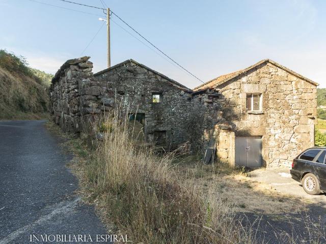 Casa para reconstruir en Cotobade: Tu refugio rural soñado ✨