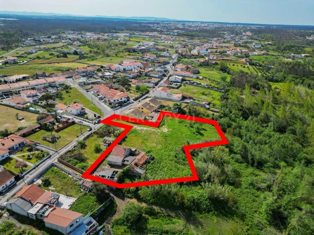Casa para Recuperar em Marinha Grande, Leiria
