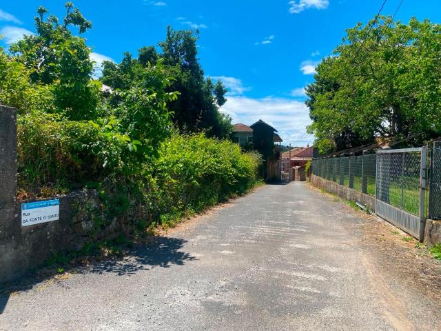 Casa para reformar con finca en Solveira a Merca
