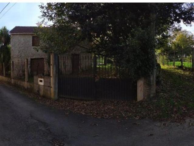 Casa para reformar con finca en Solveira a Merca