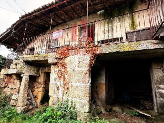 CASA PARA REFORMAR CON PARCELA EN PEREIRO DE AGUIAR