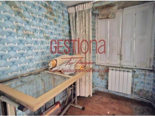 CASA PARA REFORMAR EN EL CENTRO DE RAMALES DE LA VICTORIA