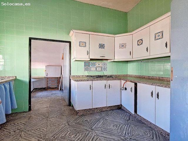 CASA PARA REFORMAR EN LA ZONA DE SAN LORENZO