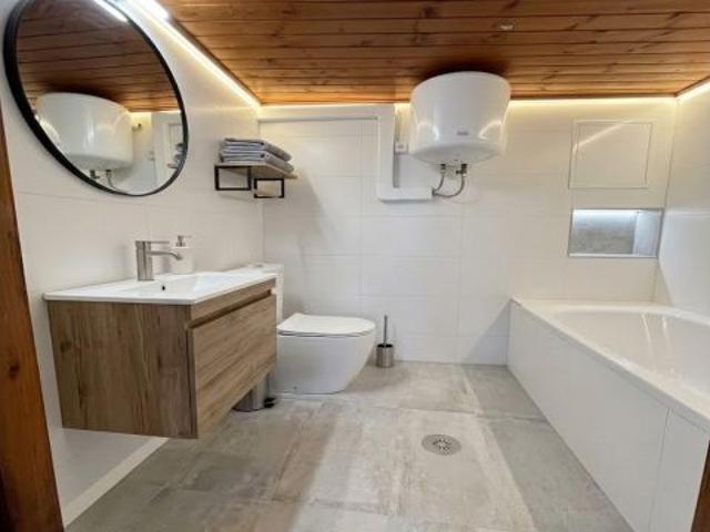 Casa para reformar en venta en Valga con terreno de 440 m2